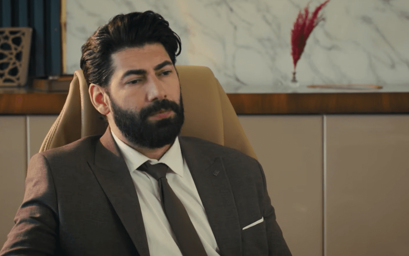 DiziTrack Blog - Zerhun Episode 1 Recap & Analysis: Yaman’s Courage, Unspoken Hearts, and the Awakening Storm Within the Serzanogulları Clan