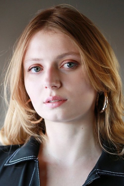 Photo of Yasemin Szawlowski