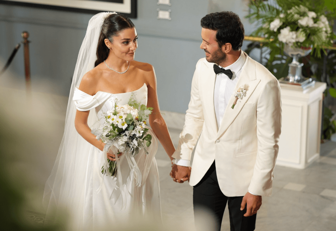 DiziTrack Blog - Aşk ve Gözyaşı Ends Its Run: What the Early Finale of Hande Erçel and Barış Arduç’s Drama Says About the Changing Face of Turkish Television